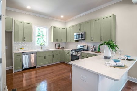 What Color Cabinets Go with Agreeable Gray Walls?