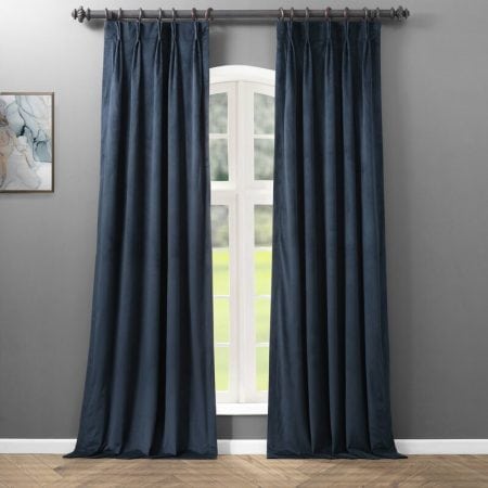 What Curtains to Use with a Traverse Rod?