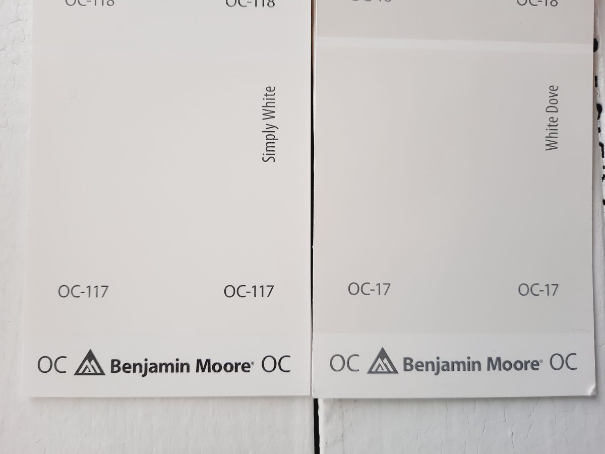 Benjamin Moore Simply White Paint Color Review