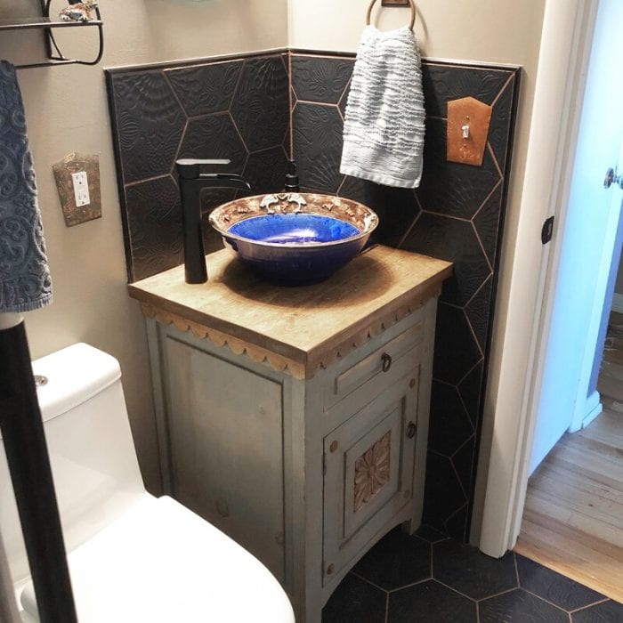 15 Black Tile Bathroom Floor Ideas