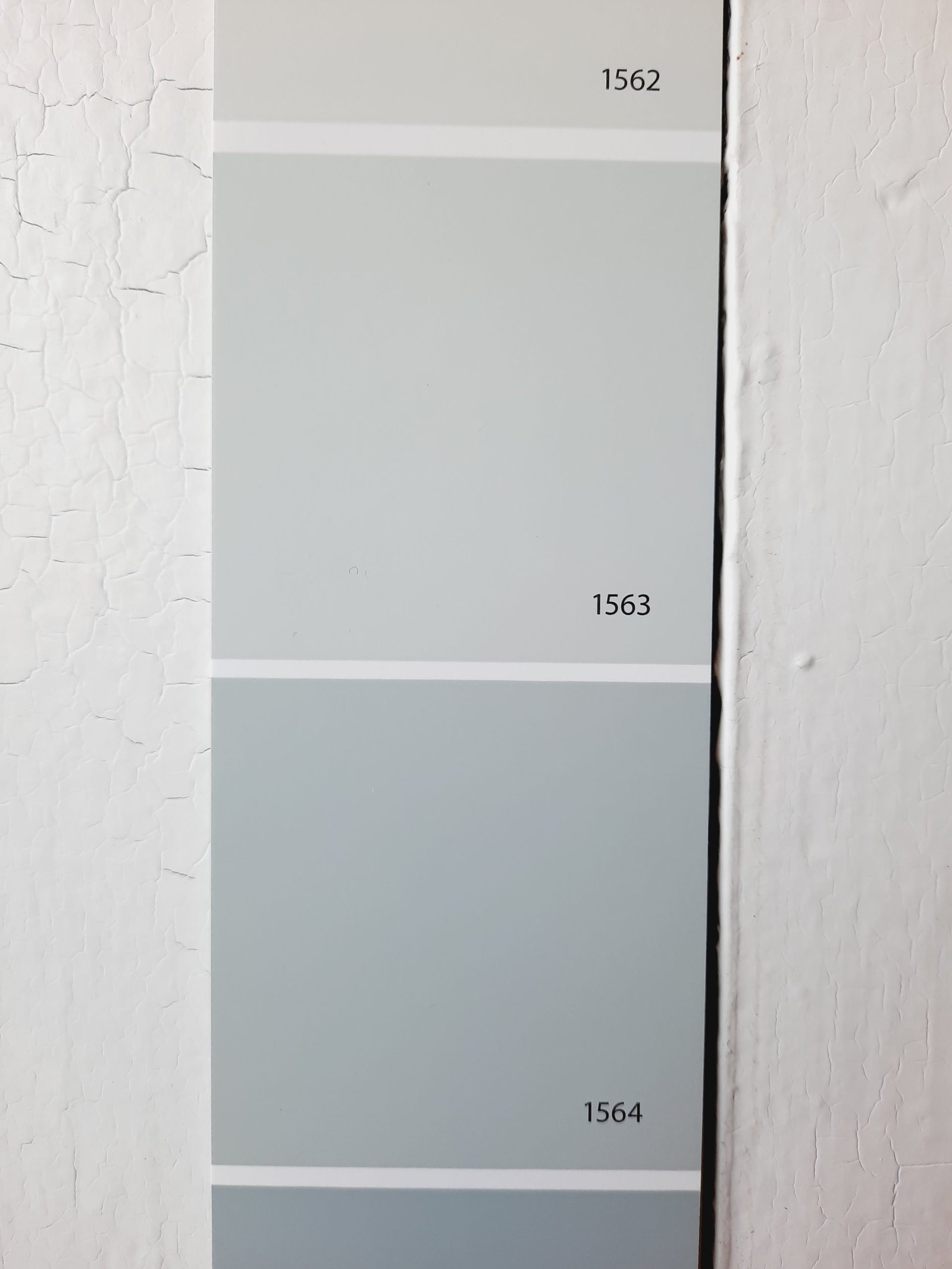 7 Quiet Moments vs Beach Glass by Benjamin Moore scaled