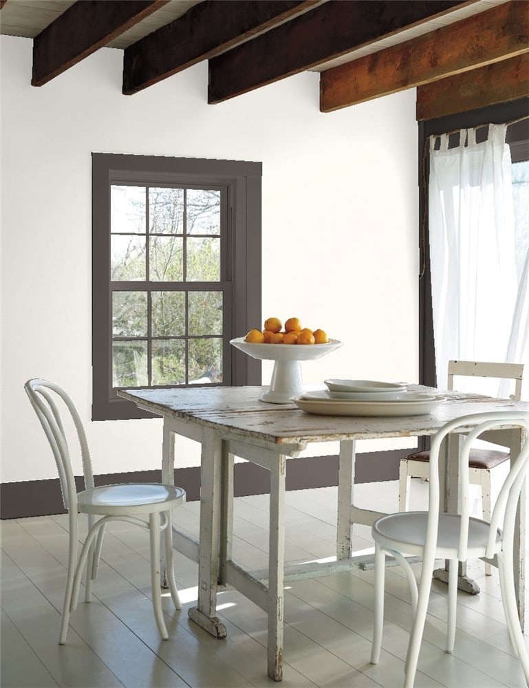 3 Atrium White and Silhouette in the Dining Room