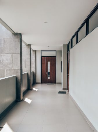 How Wide Should a Hallway Be?