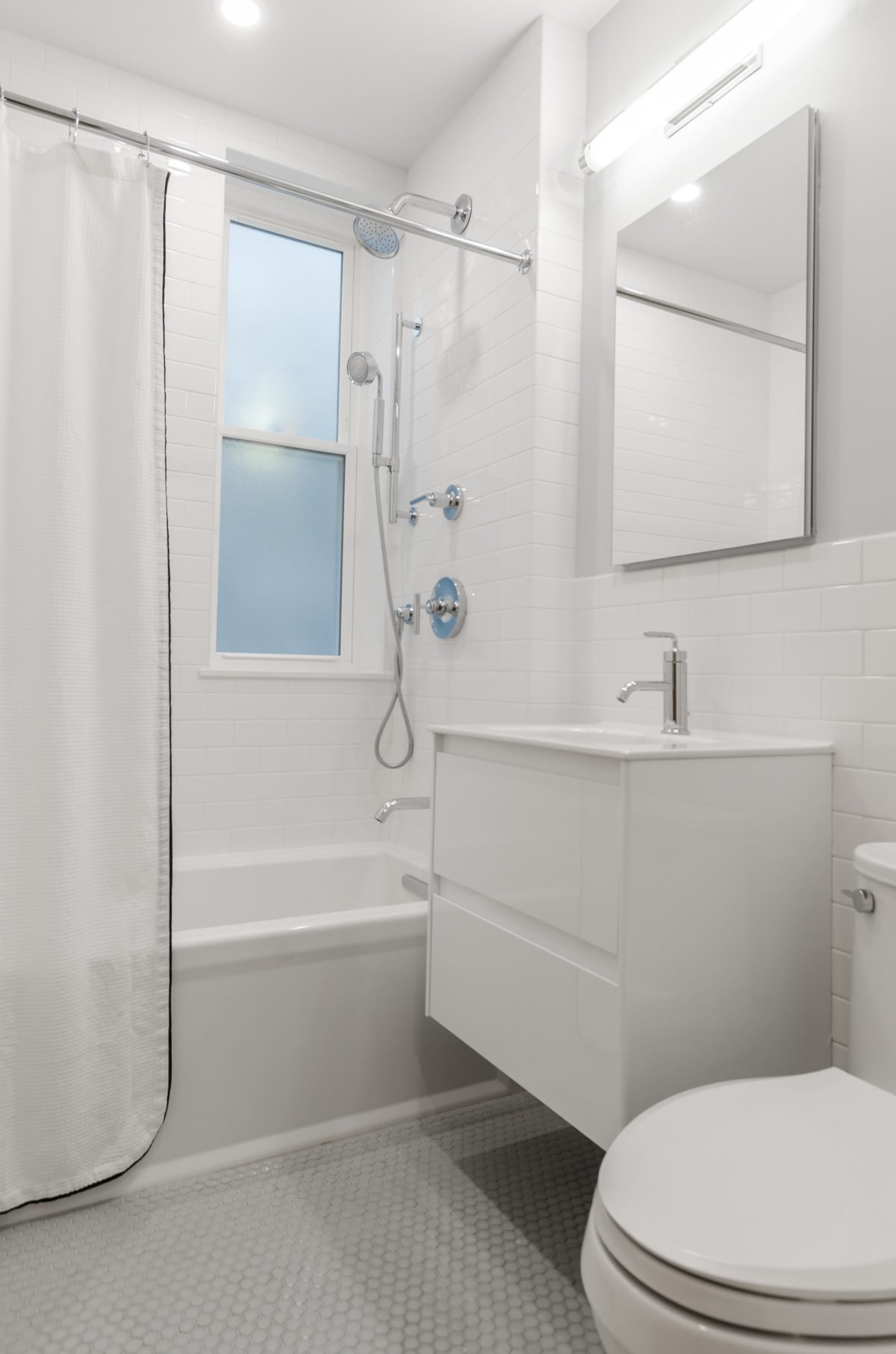 Should Shower Curtains Touch The Floor?