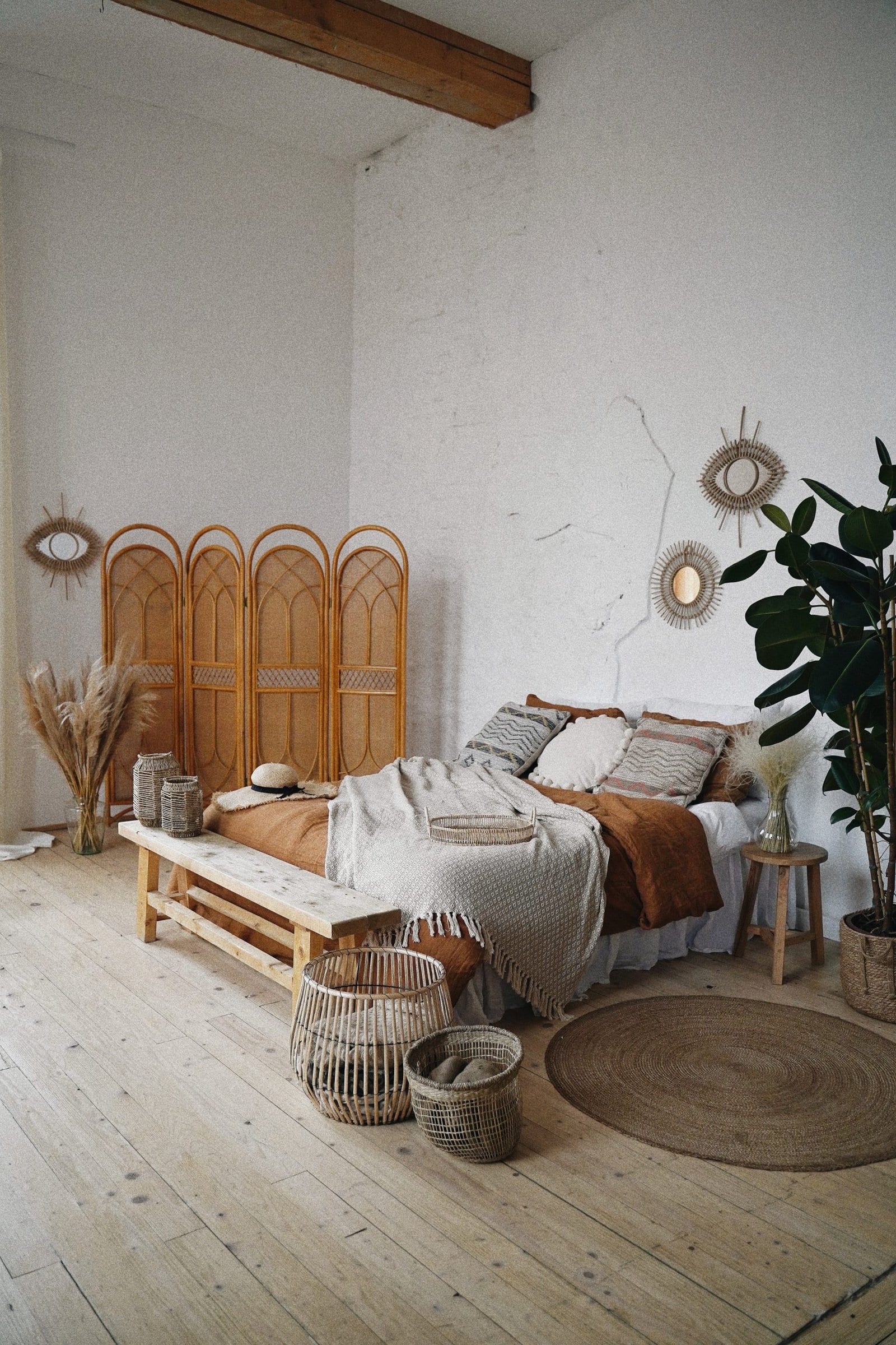 Natural Materials Textured Bedroom scaled