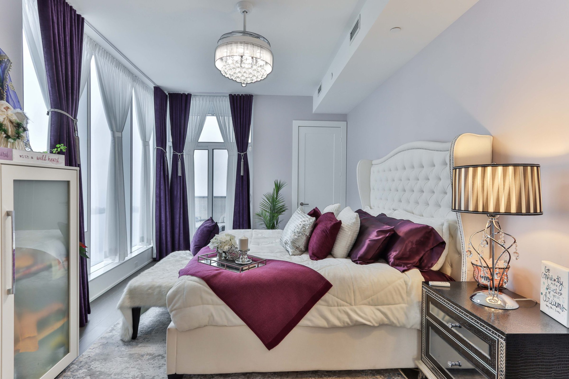  Luxuriously Textured Bedroom scaled