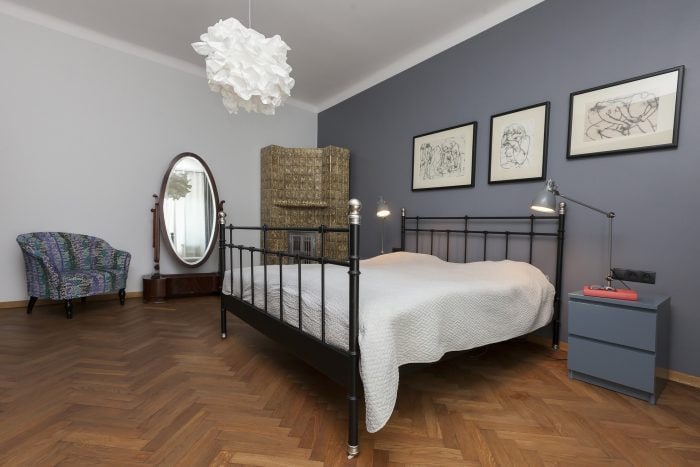 How to Mix and Match Bedroom Furniture