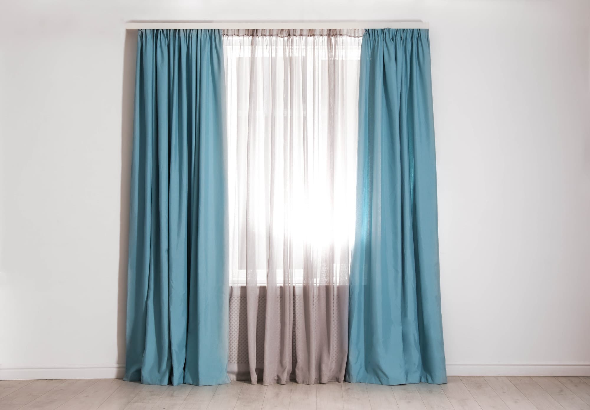  Blue Curtains Add a Breath of Fresh Air to Your Home