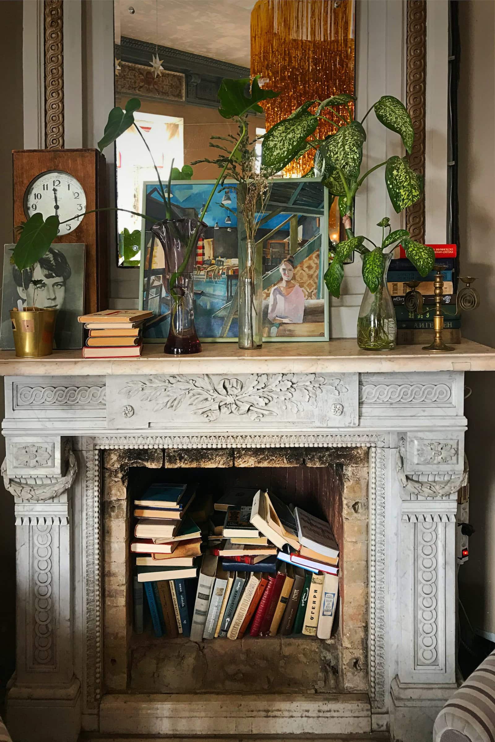  Fireplace with books scaled