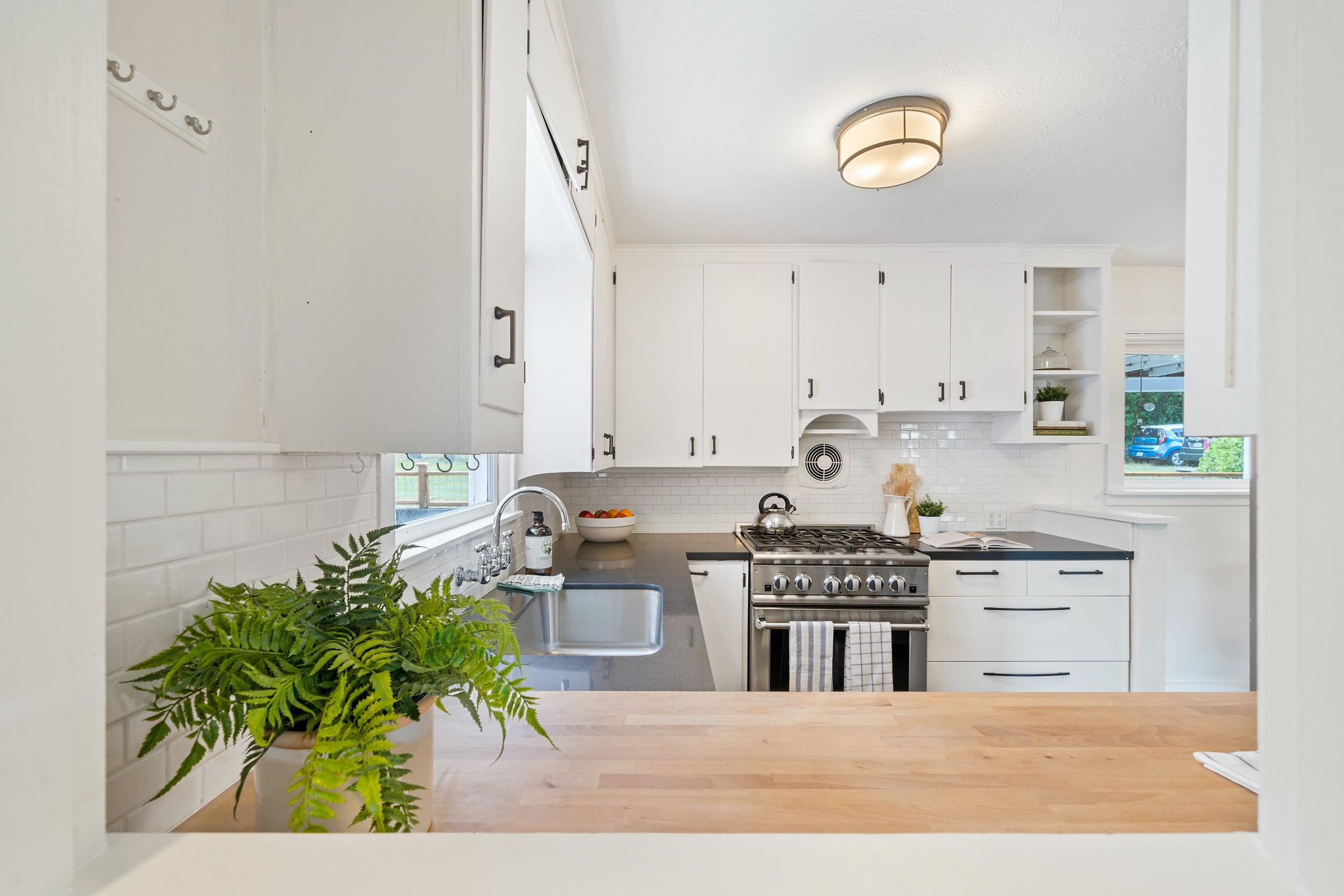  Wood Effect Countertop scaled