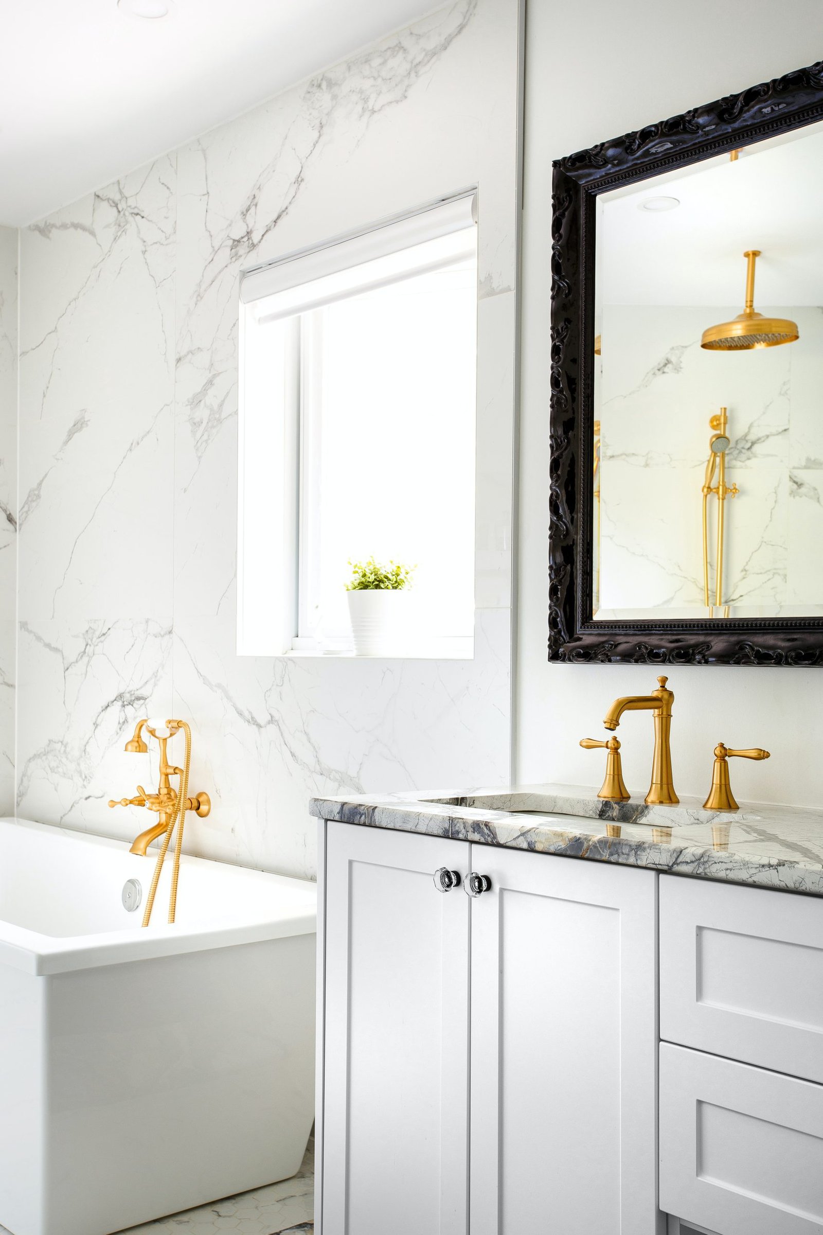  Marble and Gold Bathroom Accent scaled
