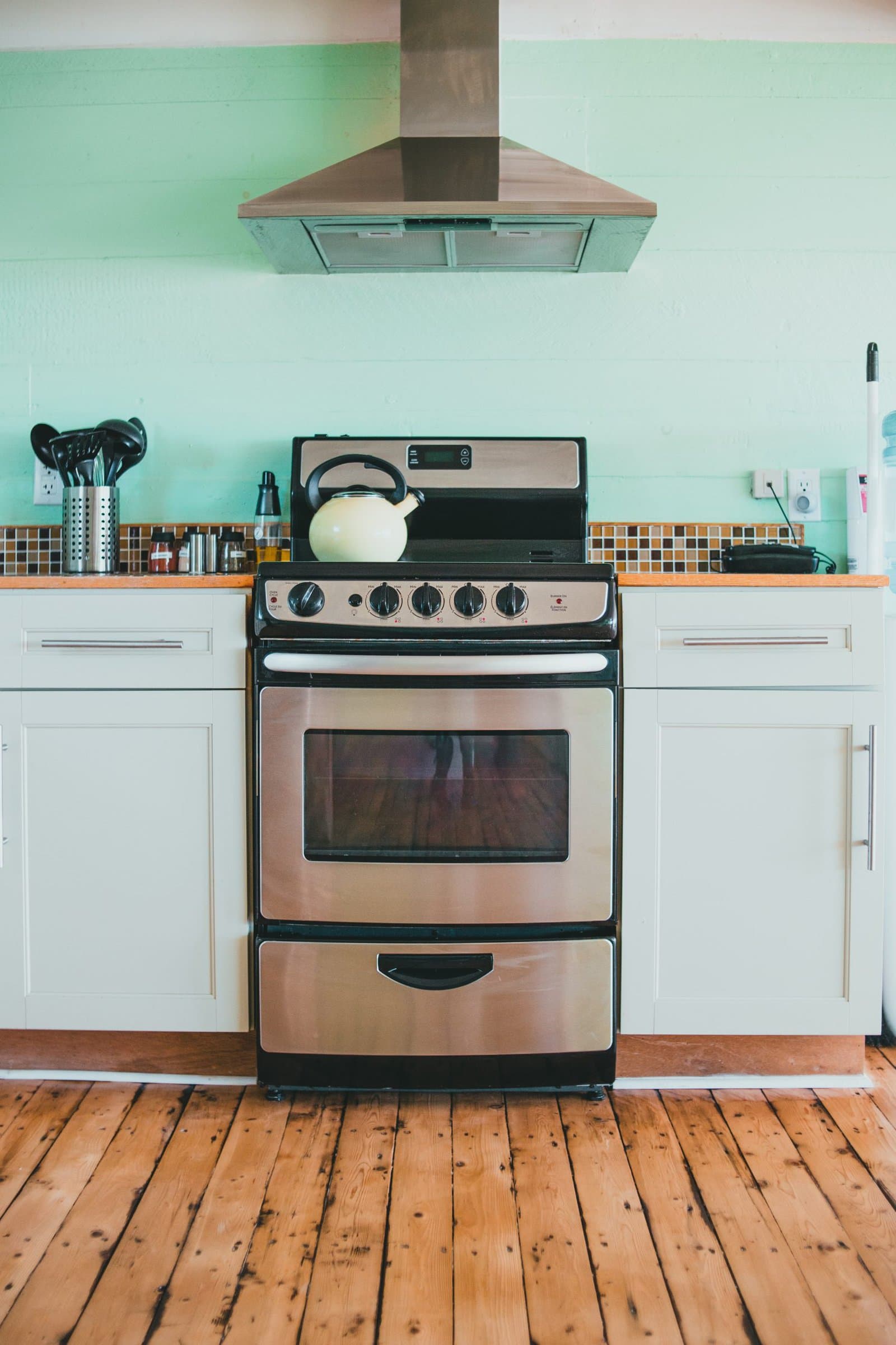  Stopping Short with Your Backsplash scaled